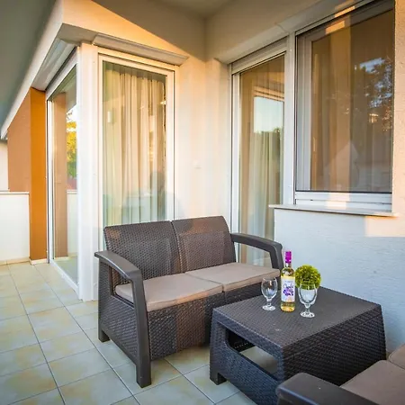 Myflat Diamond Bay Apartment