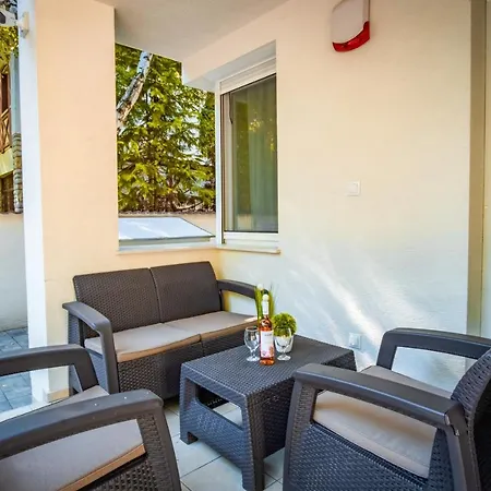 Myflat Diamond Bay Apartment *