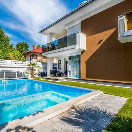 Myflat Diamond Bay *