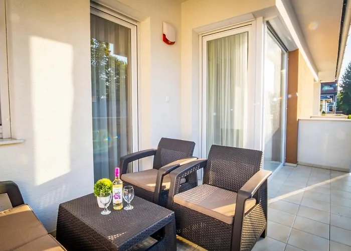 Myflat Diamond Bay Apartment *