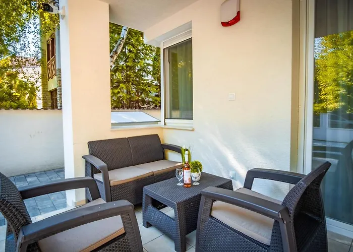 Myflat Diamond Bay Apartmán *